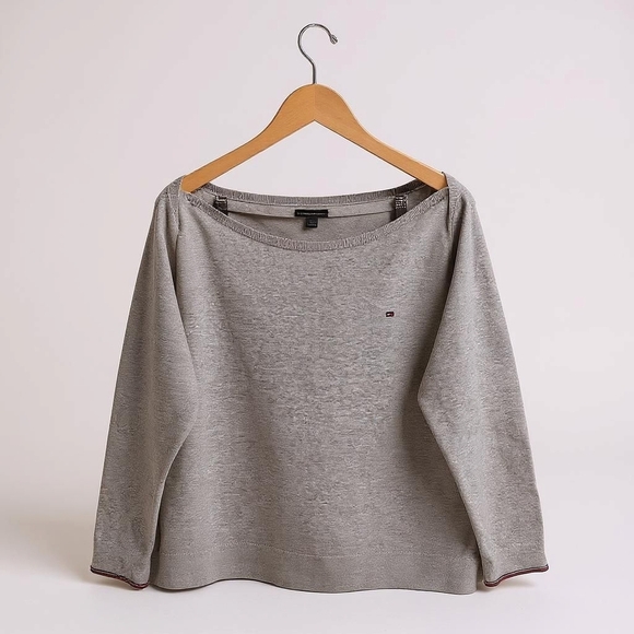 Tommy Hilfiger Sweaters - Tommy Hilfiger Gray Sweater